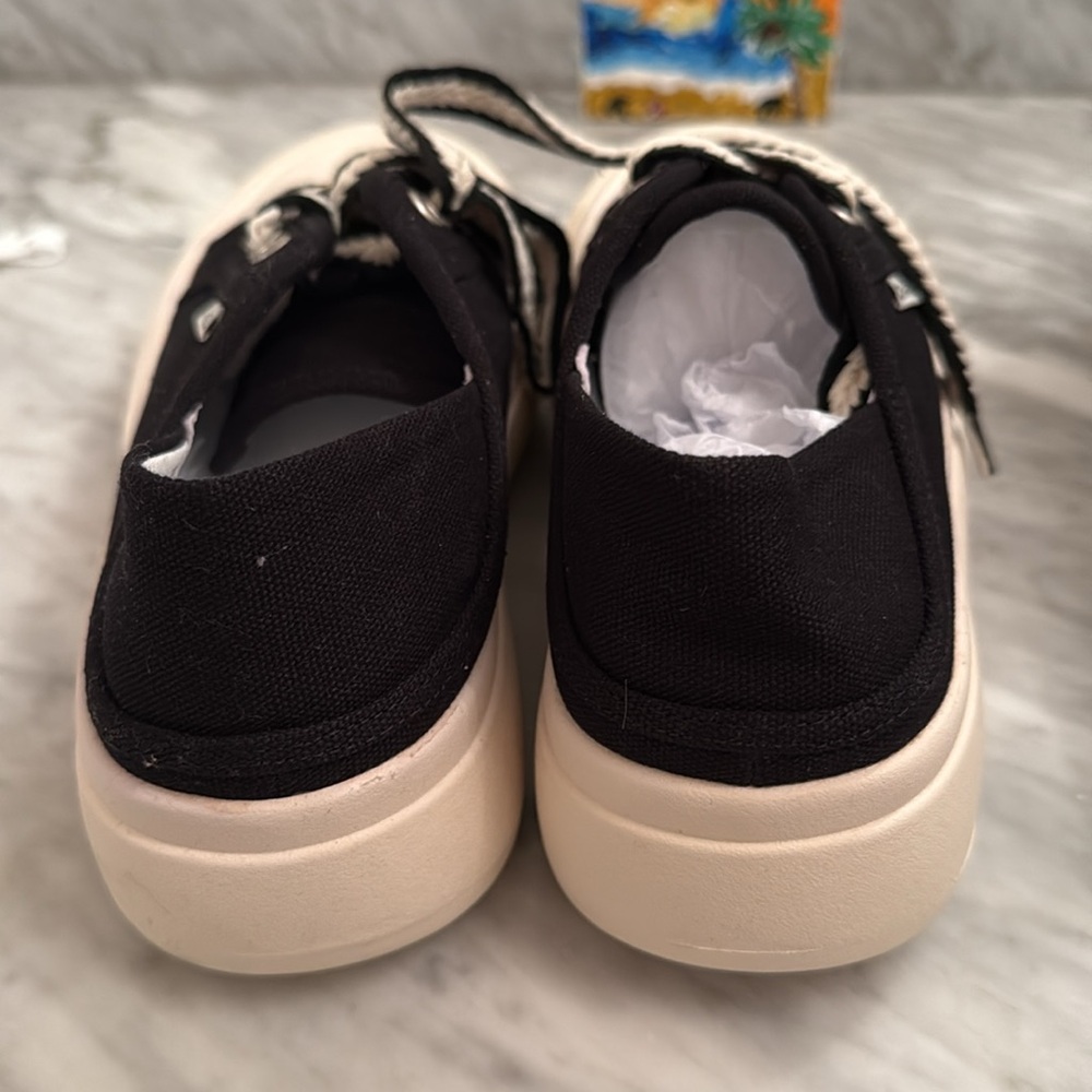 Chanel Black and White Women's Sneakers - Picture 8 of 11